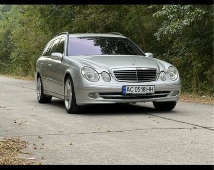 Серый Мерседес Е-Класс, объемом двигателя 3.2 л и пробегом 309 тыс. км за 8300 $, фото 4 на Automoto.ua