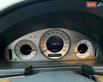 Серый Мерседес Е-Класс, объемом двигателя 2.1 л и пробегом 440 тыс. км за 7000 $, фото 5 на Automoto.ua