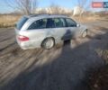Серый Мерседес Е-Класс, объемом двигателя 2.15 л и пробегом 318 тыс. км за 6599 $, фото 6 на Automoto.ua