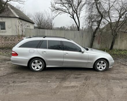 Серый Мерседес Е-Класс, объемом двигателя 3.2 л и пробегом 430 тыс. км за 4800 $, фото 3 на Automoto.ua