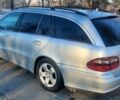 Сірий Мерседес Е-Клас, об'ємом двигуна 2.1 л та пробігом 400 тис. км за 5000 $, фото 2 на Automoto.ua