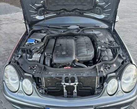 Сірий Мерседес Е-Клас, об'ємом двигуна 3.2 л та пробігом 448 тис. км за 7200 $, фото 8 на Automoto.ua