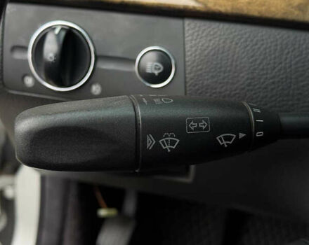 Серый Мерседес Е-Класс, объемом двигателя 3.22 л и пробегом 260 тыс. км за 8500 $, фото 4 на Automoto.ua