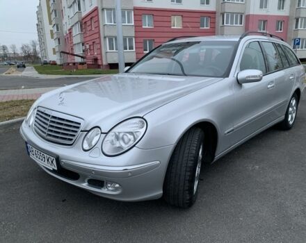 Сірий Мерседес Е-Клас, об'ємом двигуна 2 л та пробігом 240 тис. км за 7750 $, фото 1 на Automoto.ua