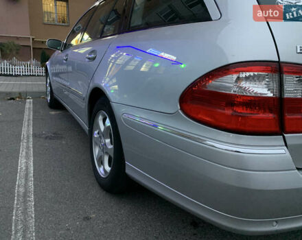 Сірий Мерседес Е-Клас, об'ємом двигуна 1.8 л та пробігом 240 тис. км за 7700 $, фото 31 на Automoto.ua