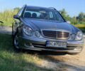 Серый Мерседес Е-Класс, объемом двигателя 2.2 л и пробегом 445 тыс. км за 6500 $, фото 1 на Automoto.ua
