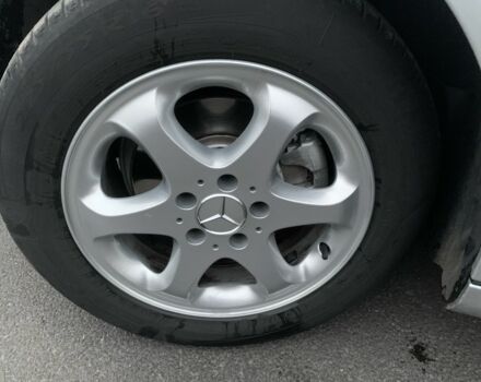 Сірий Мерседес Е-Клас, об'ємом двигуна 2 л та пробігом 240 тис. км за 7750 $, фото 3 на Automoto.ua