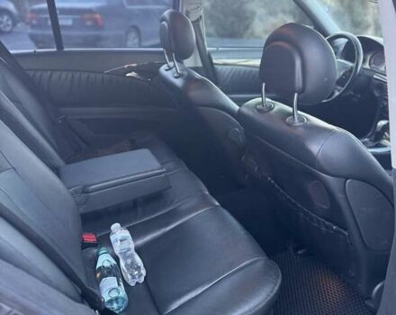 Сірий Мерседес Е-Клас, об'ємом двигуна 3.2 л та пробігом 448 тис. км за 7200 $, фото 4 на Automoto.ua