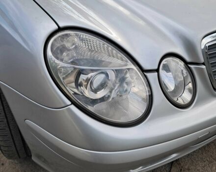 Серый Мерседес Е-Класс, объемом двигателя 2.1 л и пробегом 285 тыс. км за 6770 $, фото 7 на Automoto.ua