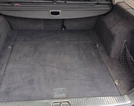 Серый Мерседес Е-Класс, объемом двигателя 3.2 л и пробегом 411 тыс. км за 6500 $, фото 7 на Automoto.ua