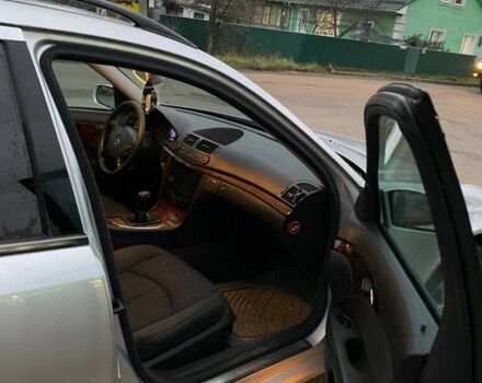 Сірий Мерседес Е-Клас, об'ємом двигуна 0 л та пробігом 450 тис. км за 3300 $, фото 7 на Automoto.ua