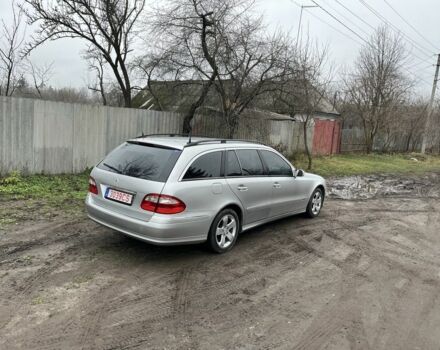 Серый Мерседес Е-Класс, объемом двигателя 3.2 л и пробегом 430 тыс. км за 4800 $, фото 2 на Automoto.ua