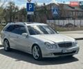 Серый Мерседес Е-Класс, объемом двигателя 2.2 л и пробегом 346 тыс. км за 6199 $, фото 1 на Automoto.ua