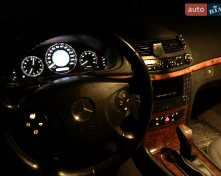 Серый Мерседес Е-Класс, объемом двигателя 1.8 л и пробегом 160 тыс. км за 7000 $, фото 20 на Automoto.ua