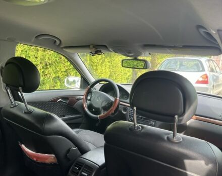 Серый Мерседес Е-Класс, объемом двигателя 0 л и пробегом 506 тыс. км за 2048 $, фото 5 на Automoto.ua