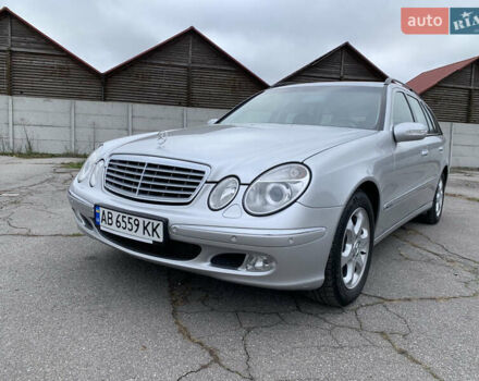 Сірий Мерседес Е-Клас, об'ємом двигуна 1.8 л та пробігом 240 тис. км за 7700 $, фото 4 на Automoto.ua