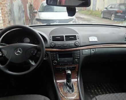 Сірий Мерседес Е-Клас, об'ємом двигуна 2.1 л та пробігом 313 тис. км за 4500 $, фото 10 на Automoto.ua