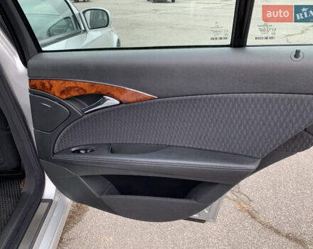 Сірий Мерседес Е-Клас, об'ємом двигуна 1.8 л та пробігом 240 тис. км за 7700 $, фото 47 на Automoto.ua