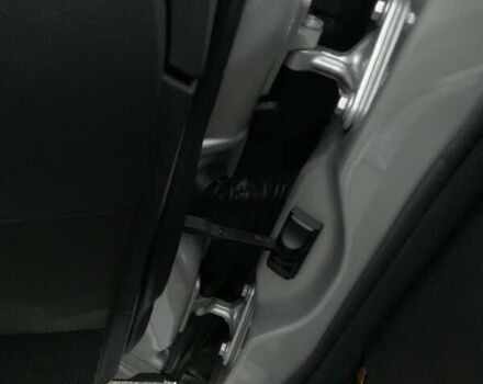 Сірий Мерседес Е-Клас, об'ємом двигуна 1.8 л та пробігом 240 тис. км за 7700 $, фото 33 на Automoto.ua