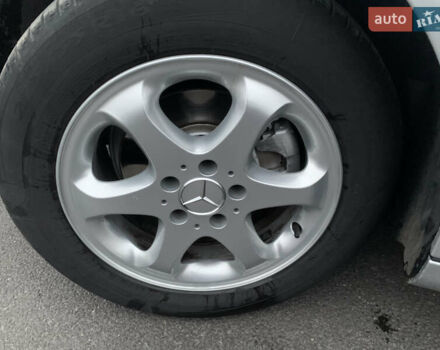 Сірий Мерседес Е-Клас, об'ємом двигуна 1.8 л та пробігом 240 тис. км за 7700 $, фото 32 на Automoto.ua