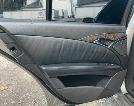 Мерседес Е-Клас 2005 у Хусте на Automoto.ua Сірий Мерседес Е-Клас, об'ємом двигуна 3 л та пробігом 383 тис. км за 7700 $, фото 20 на Automoto.ua