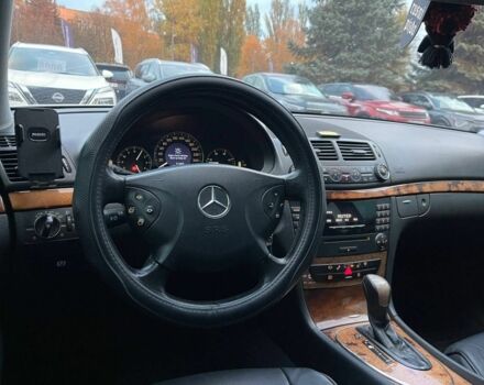 Сірий Мерседес Е-Клас, об'ємом двигуна 3.2 л та пробігом 408 тис. км за 6900 $, фото 15 на Automoto.ua