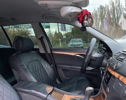 Сірий Мерседес Е-Клас, об'ємом двигуна 3.2 л та пробігом 408 тис. км за 6900 $, фото 13 на Automoto.ua