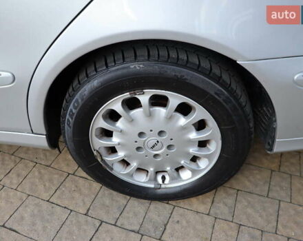 Серый Мерседес Е-Класс, объемом двигателя 1.8 л и пробегом 307 тыс. км за 5800 $, фото 9 на Automoto.ua