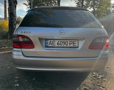 Серый Мерседес Е-Класс, объемом двигателя 3.2 л и пробегом 409 тыс. км за 6400 $, фото 6 на Automoto.ua