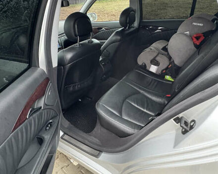 Серый Мерседес Е-Класс, объемом двигателя 3.22 л и пробегом 340 тыс. км за 8100 $, фото 12 на Automoto.ua