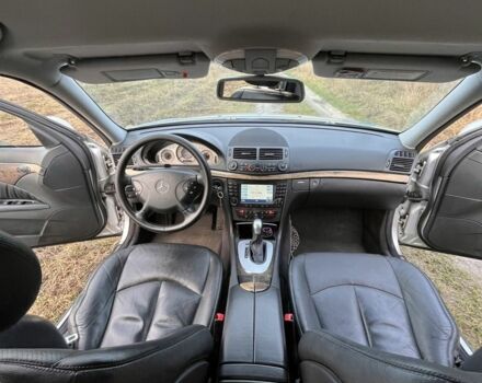 Сірий Мерседес Е-Клас, об'ємом двигуна 3.2 л та пробігом 360 тис. км за 3100 $, фото 10 на Automoto.ua