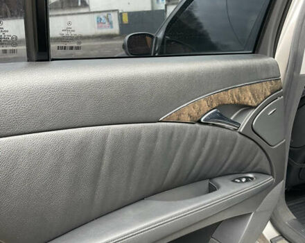 Серый Мерседес Е-Класс, объемом двигателя 2.99 л и пробегом 380 тыс. км за 6999 $, фото 34 на Automoto.ua