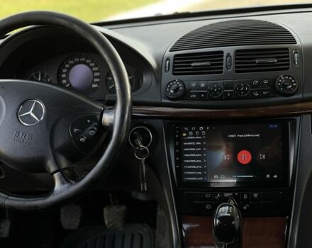 Мерседес Е-Клас 2005 у Рівному на Automoto.ua Сірий Мерседес Е-Клас, об'ємом двигуна 2.2 л та пробігом 320 тис. км за 2650 $, фото 18 на Automoto.ua