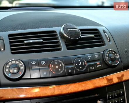 Мерседес Е-Клас 2005 у Львові на Automoto.ua Сірий Мерседес Е-Клас, об'ємом двигуна 1.8 л та пробігом 307 тис. км за 5600 $, фото 33 на Automoto.ua