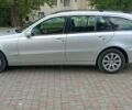 Серый Мерседес Е-Класс, объемом двигателя 3.2 л и пробегом 450 тыс. км за 2800 $, фото 2 на Automoto.ua