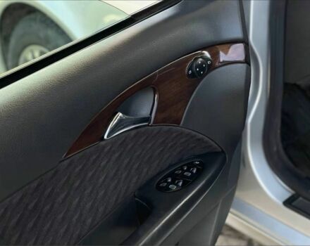 Серый Мерседес Е-Класс, объемом двигателя 2.2 л и пробегом 327 тыс. км за 2450 $, фото 10 на Automoto.ua