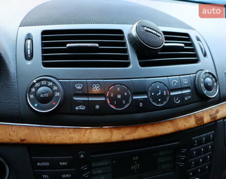 Серый Мерседес Е-Класс, объемом двигателя 1.8 л и пробегом 307 тыс. км за 5800 $, фото 24 на Automoto.ua