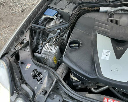 Серый Мерседес Е-Класс, объемом двигателя 2.99 л и пробегом 380 тыс. км за 6999 $, фото 43 на Automoto.ua