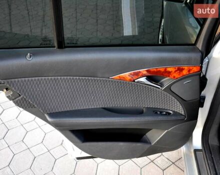 Мерседес Е-Клас 2005 у Львові на Automoto.ua Сірий Мерседес Е-Клас, об'ємом двигуна 1.8 л та пробігом 307 тис. км за 5600 $, фото 18 на Automoto.ua