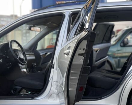 Мерседес Е-Клас 2005 у Рівному на Automoto.ua Сірий Мерседес Е-Клас, об'ємом двигуна 2.2 л та пробігом 320 тис. км за 2650 $, фото 6 на Automoto.ua