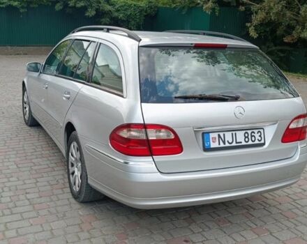 Серый Мерседес Е-Класс, объемом двигателя 3.2 л и пробегом 450 тыс. км за 2800 $, фото 3 на Automoto.ua