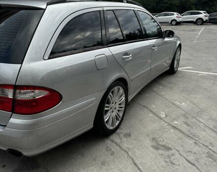 Сірий Мерседес Е-Клас, об'ємом двигуна 1.8 л та пробігом 305 тис. км за 6200 $, фото 11 на Automoto.ua