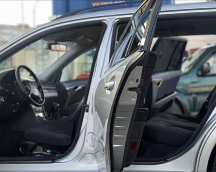 Серый Мерседес Е-Класс, объемом двигателя 2.2 л и пробегом 327 тыс. км за 2450 $, фото 9 на Automoto.ua