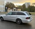 Серый Мерседес Е-Класс, объемом двигателя 3.2 л и пробегом 238 тыс. км за 3798 $, фото 4 на Automoto.ua