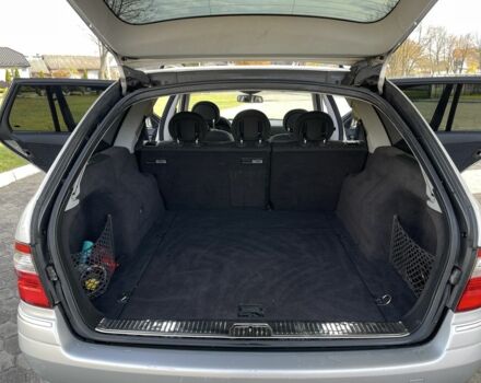 Мерседес Е-Клас 2005 у Рівному на Automoto.ua Сірий Мерседес Е-Клас, об'ємом двигуна 2.2 л та пробігом 320 тис. км за 2650 $, фото 14 на Automoto.ua