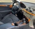 Сірий Мерседес Е-Клас, об'ємом двигуна 2.99 л та пробігом 391 тис. км за 7800 $, фото 6 на Automoto.ua