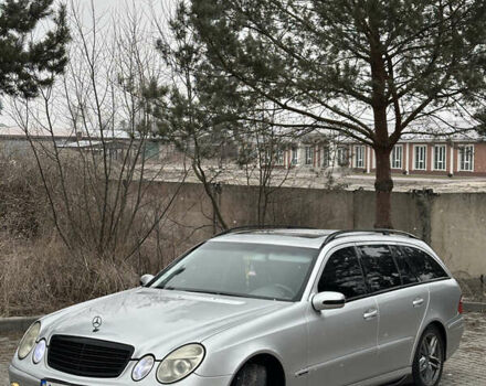 Сірий Мерседес Е-Клас, об'ємом двигуна 2.2 л та пробігом 270 тис. км за 6500 $, фото 6 на Automoto.ua