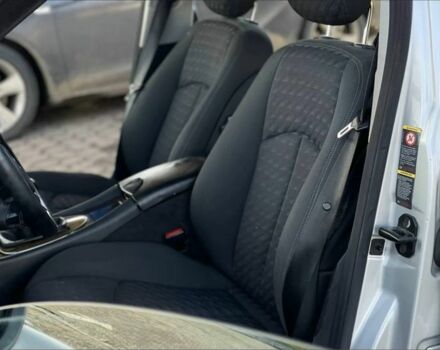 Серый Мерседес Е-Класс, объемом двигателя 2.2 л и пробегом 327 тыс. км за 2450 $, фото 22 на Automoto.ua