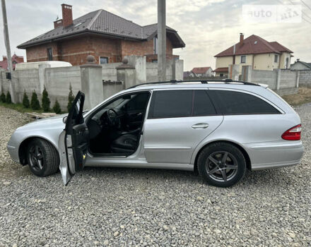 Мерседес Е-Класс 2005 в Стрые на Automoto.ua Серый Мерседес Е-Класс, объемом двигателя 3.22 л и пробегом 320 тыс. км за 7100 $, фото 29 на Automoto.ua