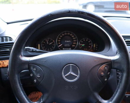 Серый Мерседес Е-Класс, объемом двигателя 1.8 л и пробегом 307 тыс. км за 5800 $, фото 18 на Automoto.ua
